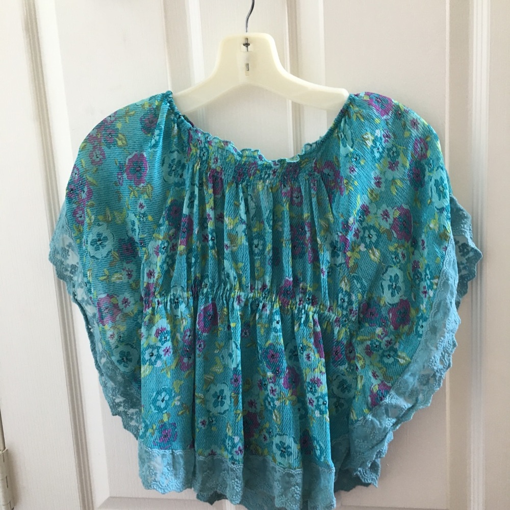FINAL MARKDOWN Girls’ candies top medium 10/12